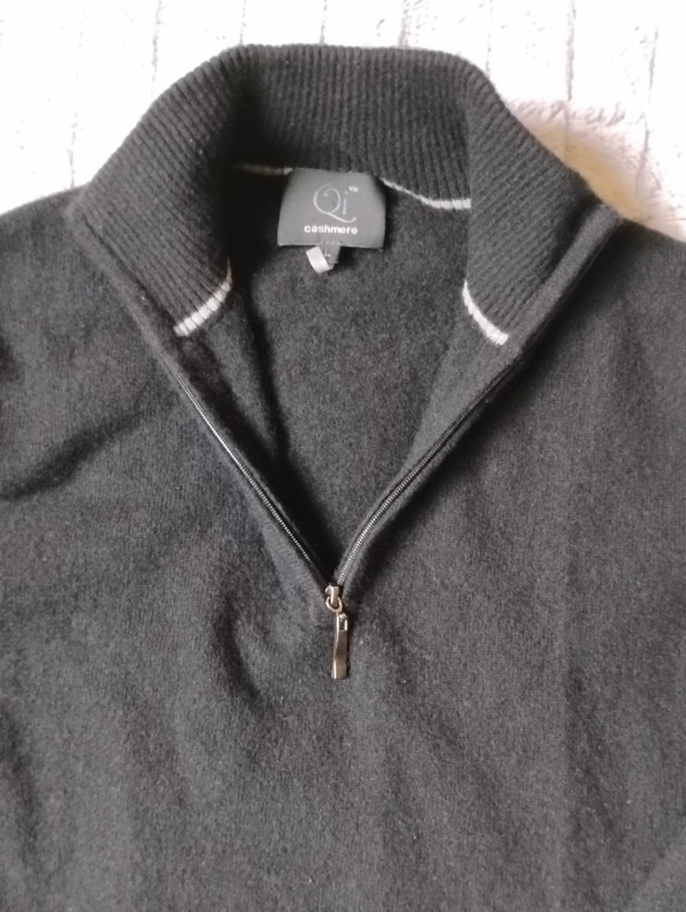 100% Cashmere- SOFT Men's Black Half-Zip Sweater